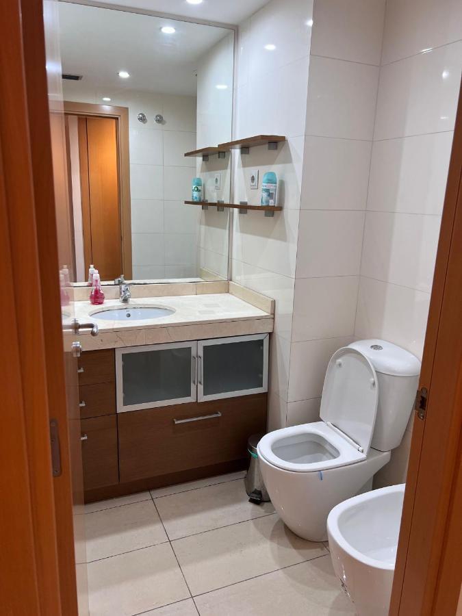 Fira Gran Via 2 - Private Rooms In A Shared Apartment - Habitaciones Privadas En Apartamento Compartido Οσπιταλέτ ντε Λιοβρεγάτ Εξωτερικό φωτογραφία